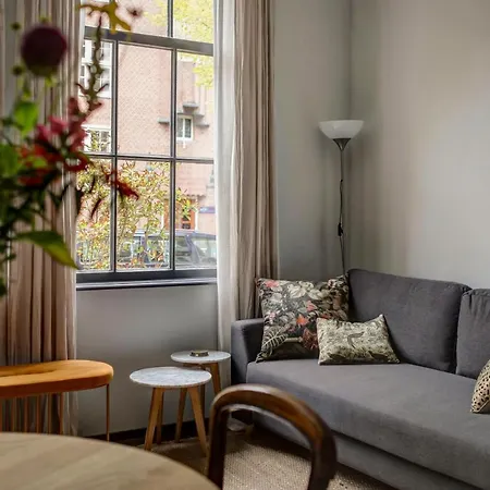 Bed & Breakfast Luxury Canal District