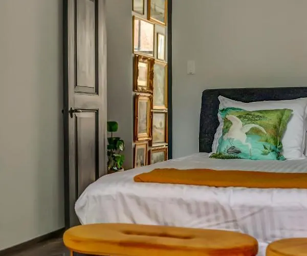 Oda ve Kahvaltı Luxury Canal District *