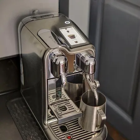 Luxury Canal District